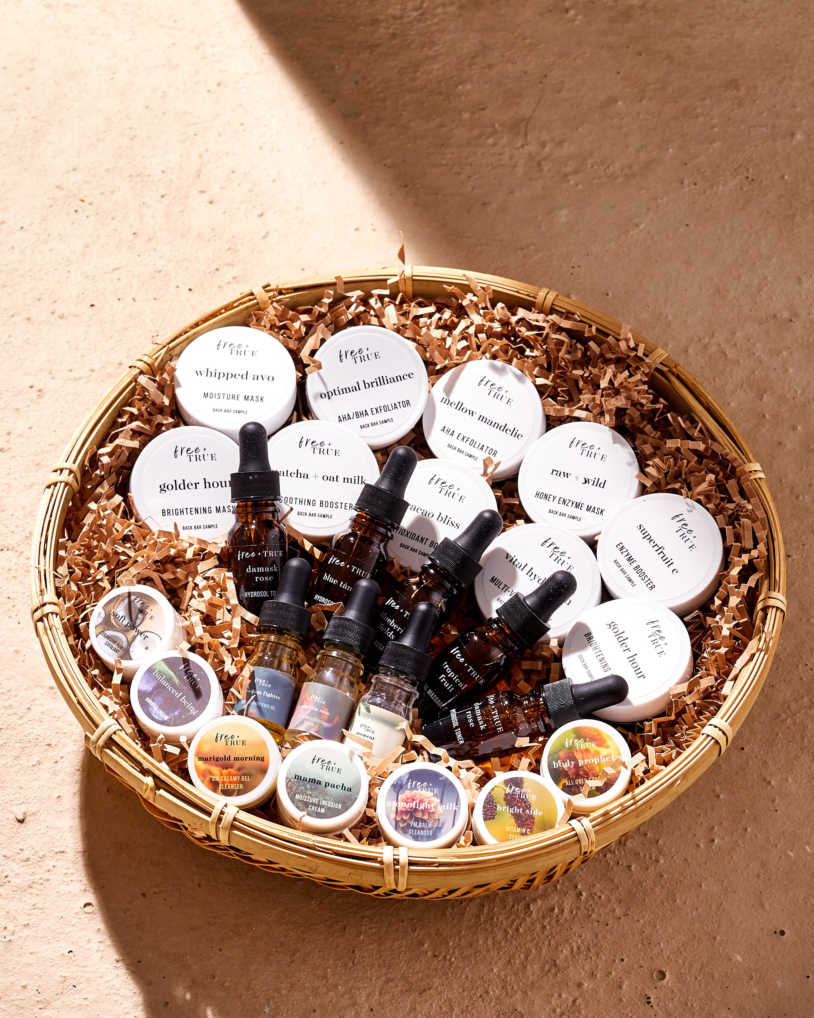 【新品】ARTISTRY  ESTHETICIAN CLEAR オイル他 Pro Esthetician Trial Kit - (Spas and Estheticians Only) – Free +